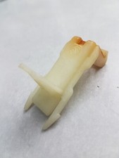 2842610 clip plastique