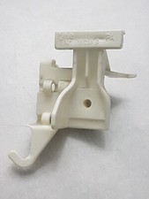 381268 patte fixation